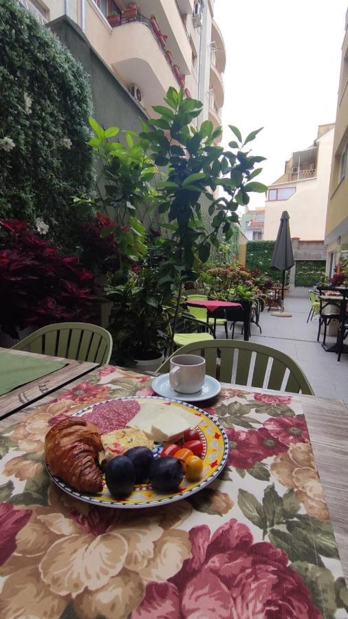 Art Green Boutique Hotel Varna Dış mekan fotoğraf